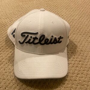 Titleist FootJoy ProV1 Hat L/XL